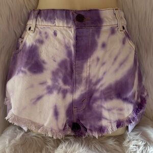 Levi’s Purple Tie-Dye Women's Shorts 6